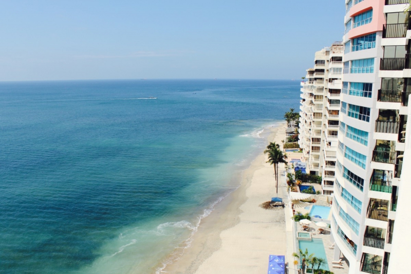 chambre-hote-LANTOSQUE-min_beach_ocean_shore_hotel_palm_tree-33726